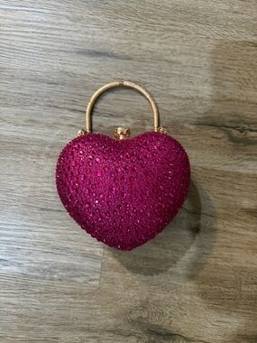 Ramla Sparkling Fuchsia Heart Clutch with Gold Handle